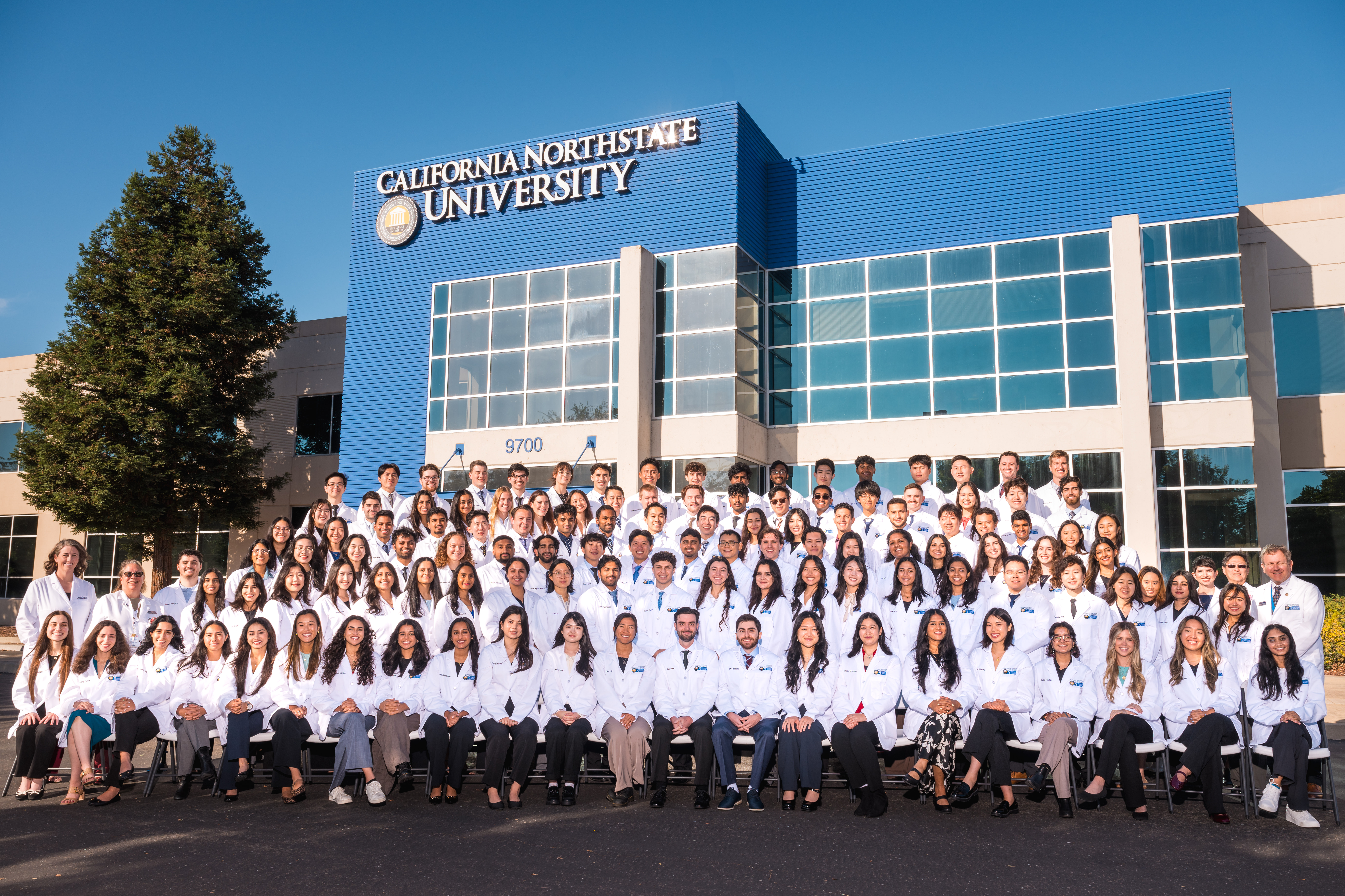 COM white coat